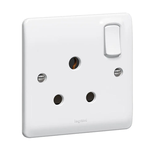 Legrand Synergy White 1 Gang Switched Socket Outlet 15A 250V 730089