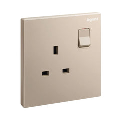 Legrand Galion 1 Gang 13A British Standard Switched Single Pole Socket Outlet with Power Indicator 282480 - Slide 3