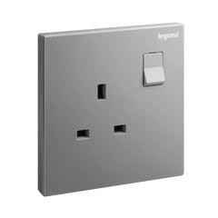 Legrand Galion 1 Gang 13A British Standard Switched Single Pole Socket Outlet with Power Indicator 282480 - Slide 5