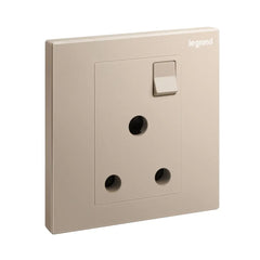 Legrand Galion 1 Gang 5A BS Switched Single Pole Socket Outlet 282438 - Slide 3