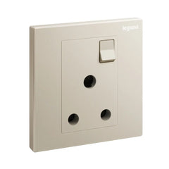 Legrand Galion 1 Gang 5A BS Switched Single Pole Socket Outlet 282438 - Slide 4