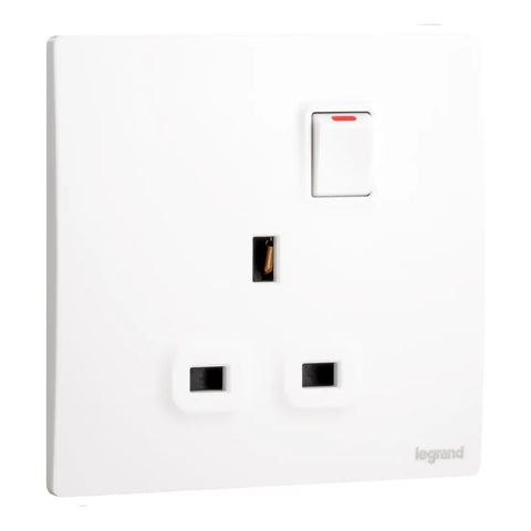 Legrand Mallia Senses 1 Gang BS Switched Socket Outlet Single Pole 13A 281111