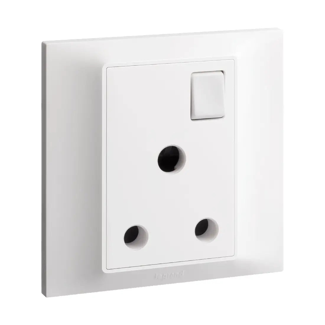 Legrand Belanko S 1 Gang Single Pole BS Switched Socket Outlet 15A