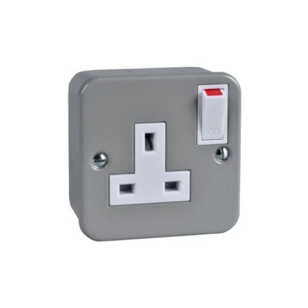 Schneider Electric Metal Clad Switched Socket 13A 230V 1 Gang GMC131SS - Grey