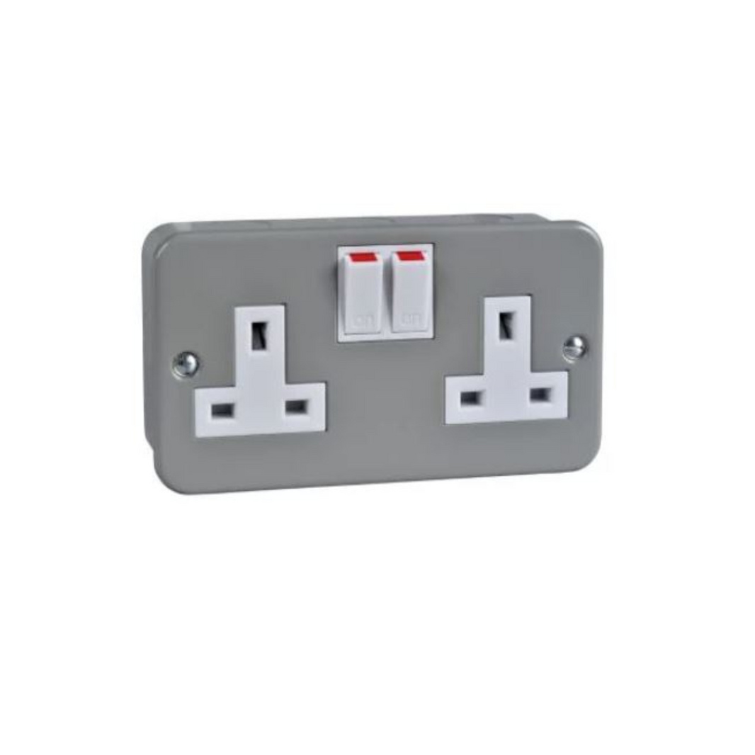 Schneider Electric Exclusive Metal Clad Switched Socket 13A 230V 2 Gangs GMC132SS - Grey