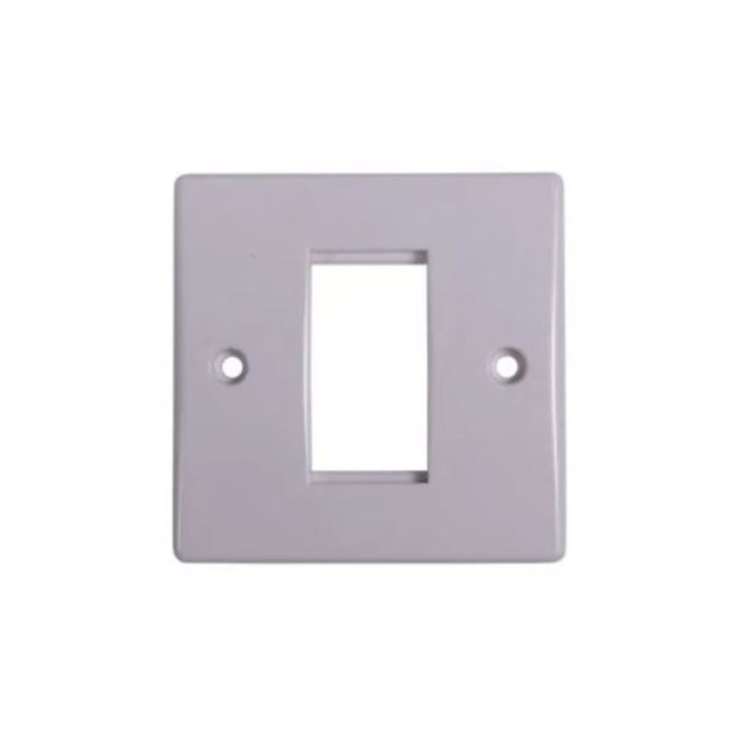 Schneider Electric Euro Modular Plate 1 Module GU8050 White in Dubai, UAE