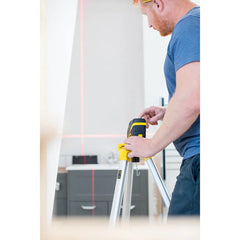 Stanley FMHT77585-1 50m FCL-R Cross Line Alkaline Red Beam Laser Level - Slide 3